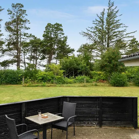 3 Bedroom Awesome In Tarm