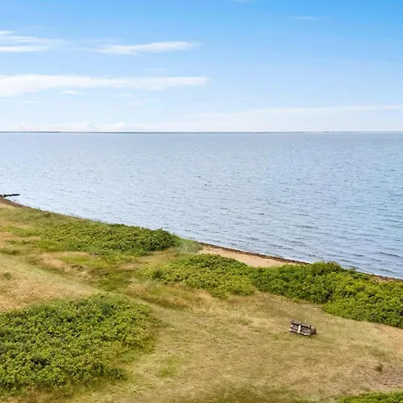 3 Bedroom Awesome In Hébergement de vacances Tarm