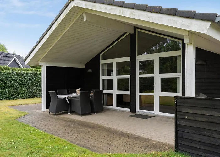 3 Bedroom Awesome In