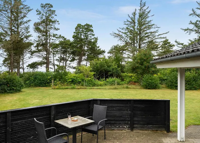 3 Bedroom Awesome In Tarm