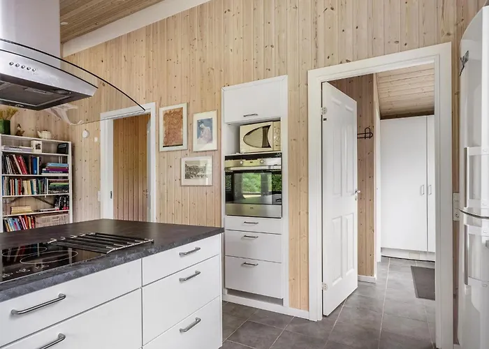 3 Bedroom Awesome In * Tarm